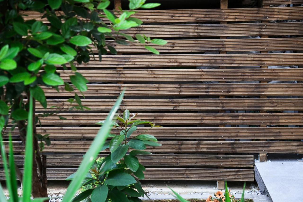 Caravin Wanderhome, 5 Min From Metro Nea Ionia Athens Exterior photo