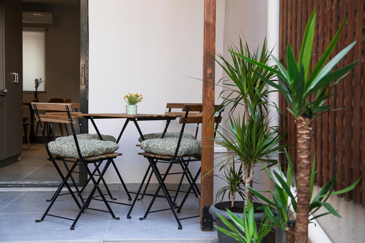 Caravin Wanderhome, 5 Min From Metro Nea Ionia Athens Exterior photo